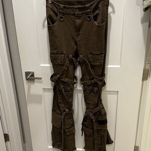 Darker Wavs SWITCH STRAPPY CARGO PANTS - GREEN